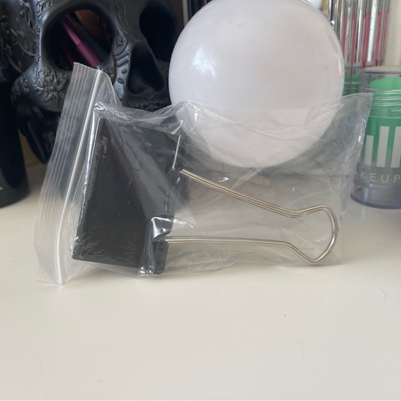 3/$15 Extra Large Binder Clips 2.4 Inch Length Jumbo Binder Clips - Picture 3 of 5